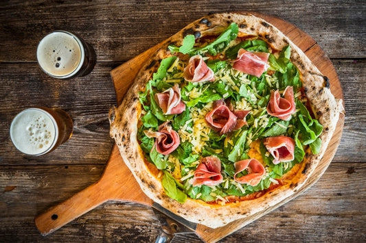 Pizza au jambon cru d'agneau